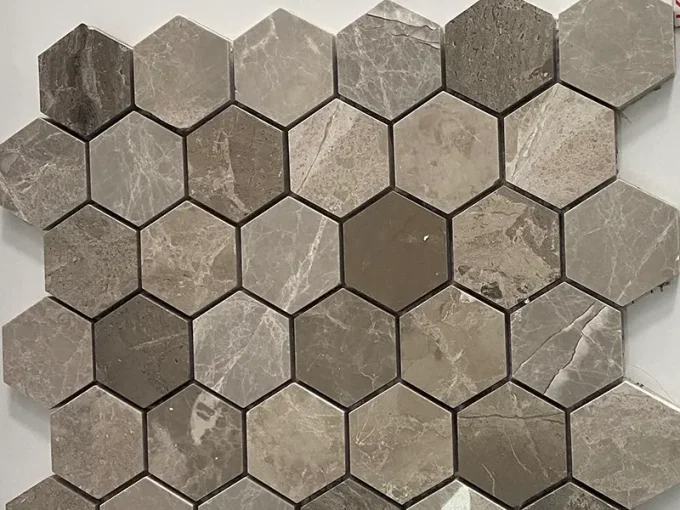 Mosaic hexagonal marbre gris atlantique 5/5 cm - 30.7/26.3 cm Ep. 1 cm - unité de vente 0.8246 m²