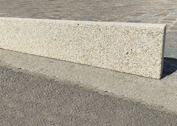 Bordure granit jaune - 100/20 cm Ep. 6 cm