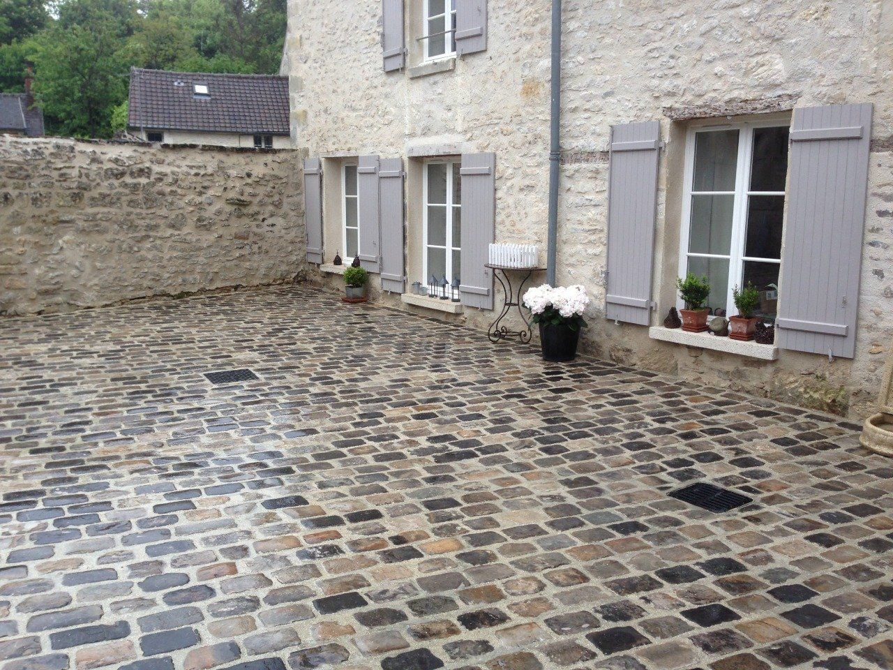 Pavés grès Fontainebleau de réemploi 14/20 ép. 14/16 cm - unité de vente 1m² ( 280 kg)