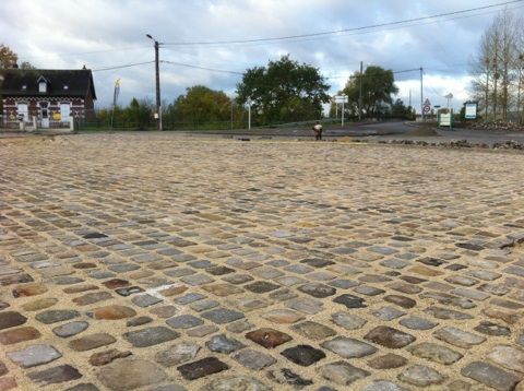 Pavé grès Napoléon de Fontainebleau 18/23 cm ép.16/23 cm - unité de vente 1m² ( 360 kg)