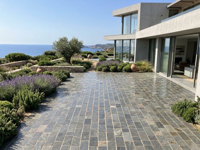 Pavés grès kandla Gris  14/20 cm Ep. 7/9 cm - unité de vente : 1 m² pour 30 pavés