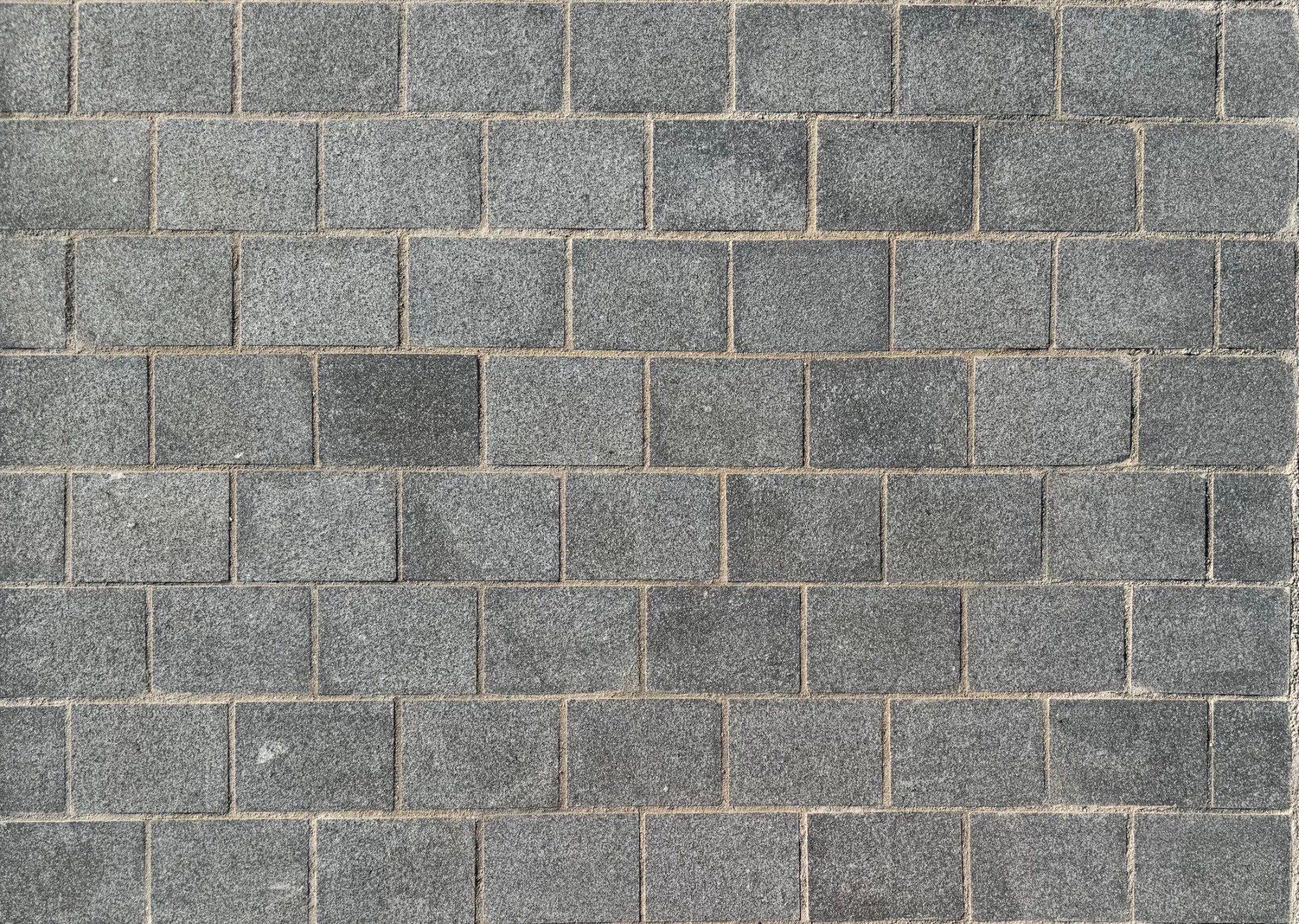 Pavés granit gris mystic - 14/20 cm Ep. 5 cm - unité de vente : 1.008 m² pour 32 pavés