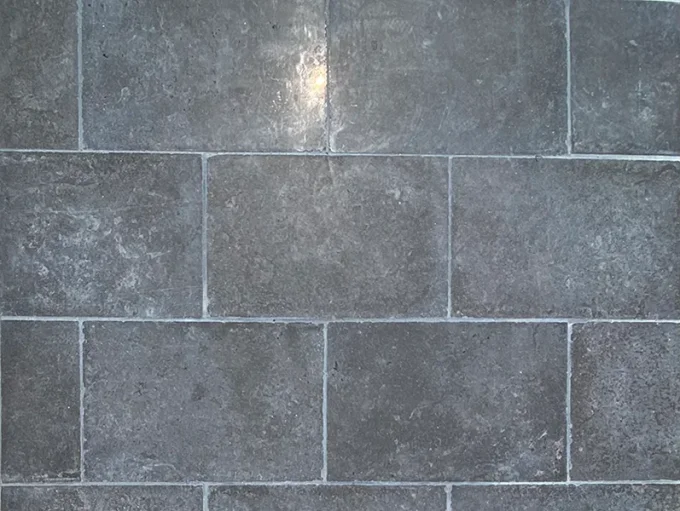 Dallage sinaï silver antico 40/60 cm Ep. 2 cm - Unité de vente 0.972 m²  (4 dalles)