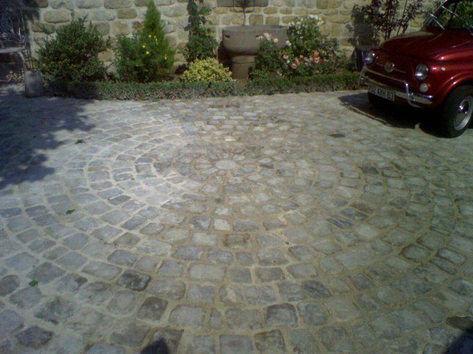 Pavés grès Fontainebleau de cours de réemploi format mélangé ép. 12/15 cm unité de vente 1m²(240 kg)