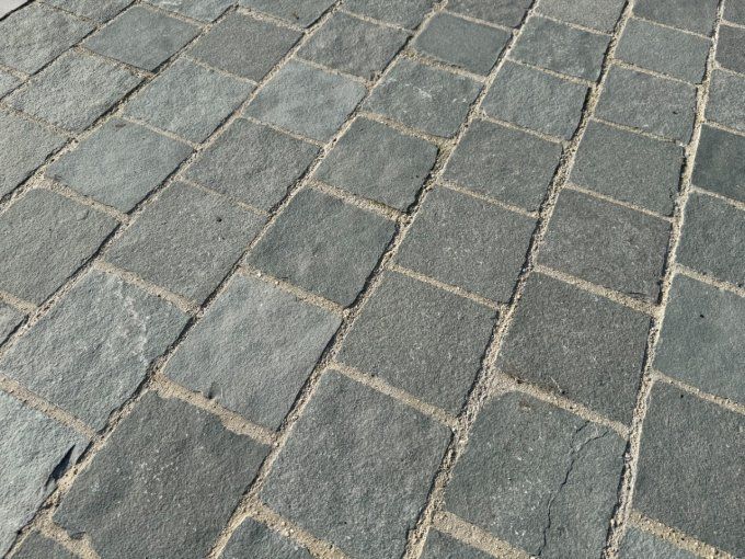 Pavé calcaire kota blue 14/20 cm Ep. 3/5 cm - unité de vente : 1 m² pour 30 pavés