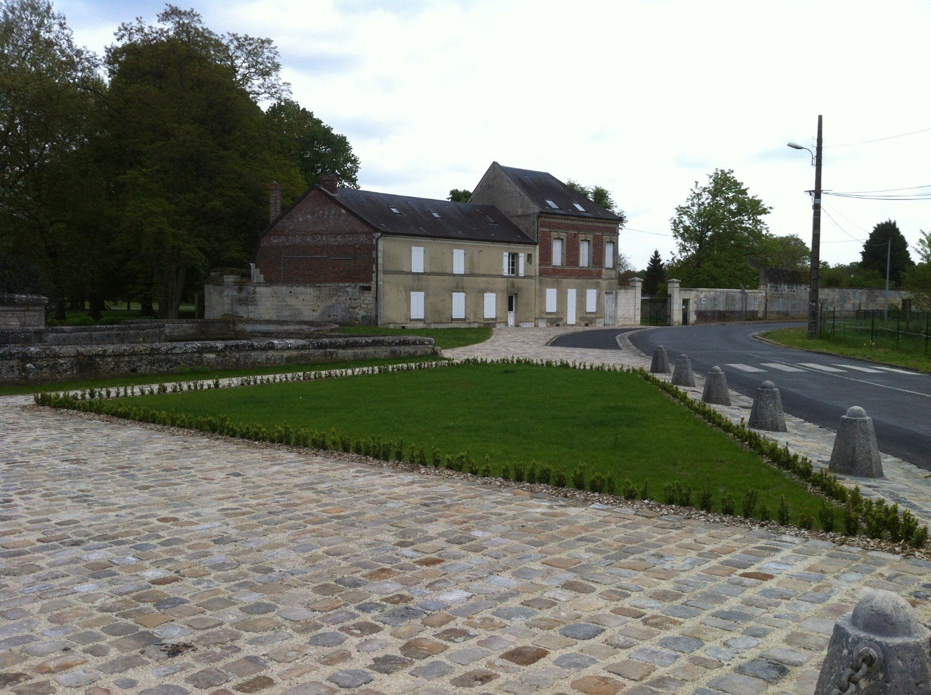 Pavé grès Napoléon de Fontainebleau 18/23 cm ép.16/23 cm - unité de vente 1m² ( 360 kg)