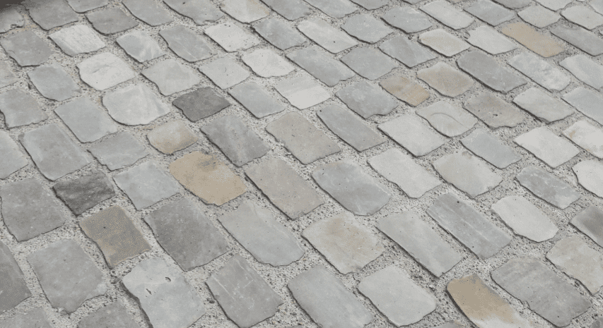 Pavés grès sciés de réemploi 14/20 cm ép. 6/8 cm - unité de vente 1m² (90 kg)