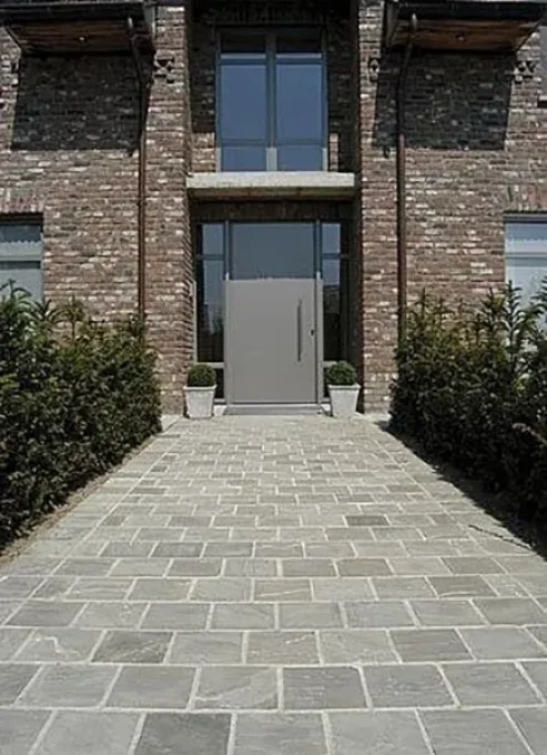 Pavés grès kandla Gris 20/20 cm Ep. 4/6 cm - unité de vente : 1 m² pour 22 pavés