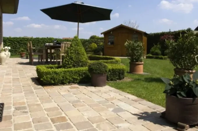 Pavés grès kandla Multi Color  20/20 cm Ep. 4/6 - unité de vente : 1 m² pour 22 pavés