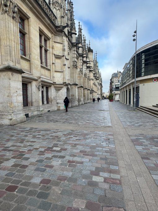 Pavés granit sciés de réemploi 14/20 cm ép. 6/8 cm - unité de vente 1m² (145 kg)