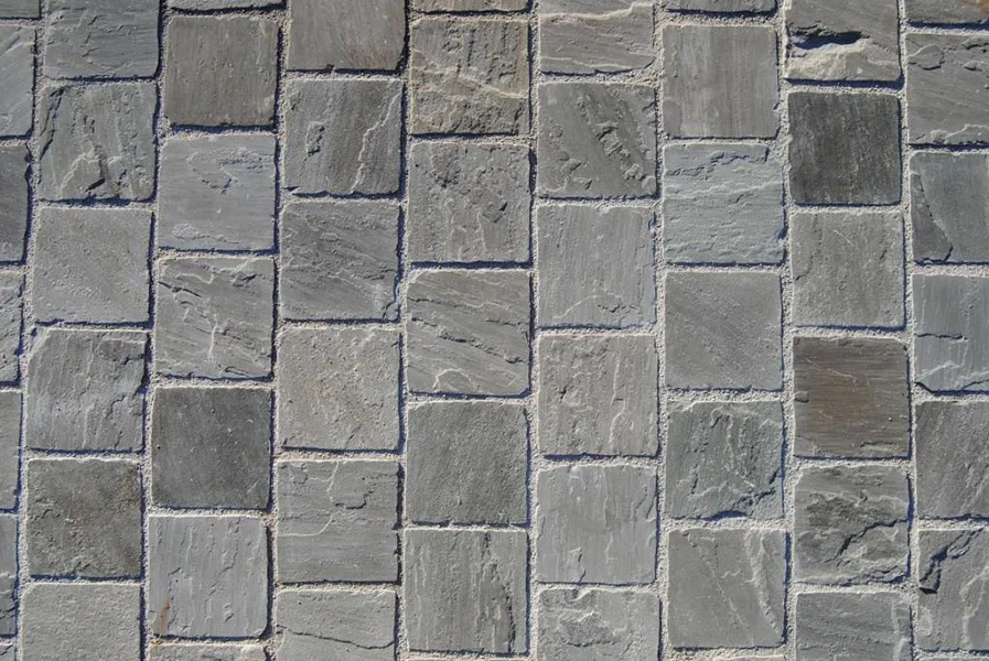 Pavés grès kandla Gris  10/10 cm Ep. 5/7 cm - unité de vente : 1 m² pour 76 pavés