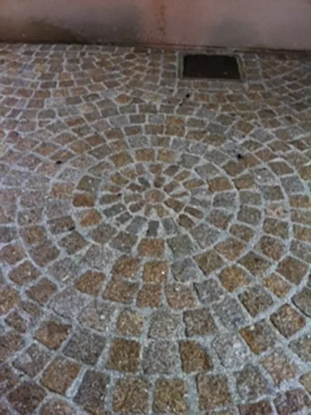 Pavé granit jaune beige 9/11 cm Ep. 4/6 cm - unité de vente : 1 m²