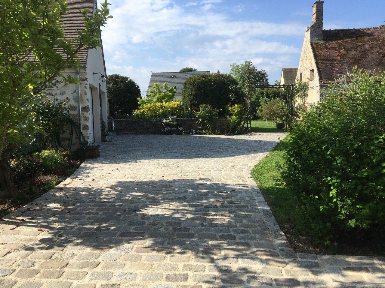 Pavés granit de réemploi 14/20 cm ép. 14/16 cm - unité de vente 1m² ( 300 kg)