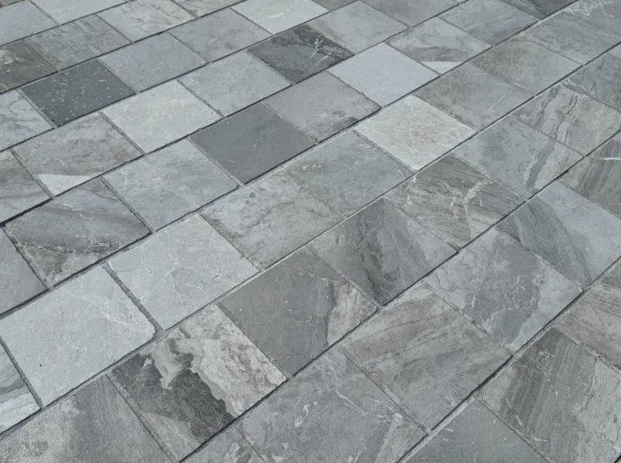 Pavé marbre gris atlantique 15.25/15.25 cm Ep. 3 cm - unité de vente : 1.0034 m² pour 38 pavés