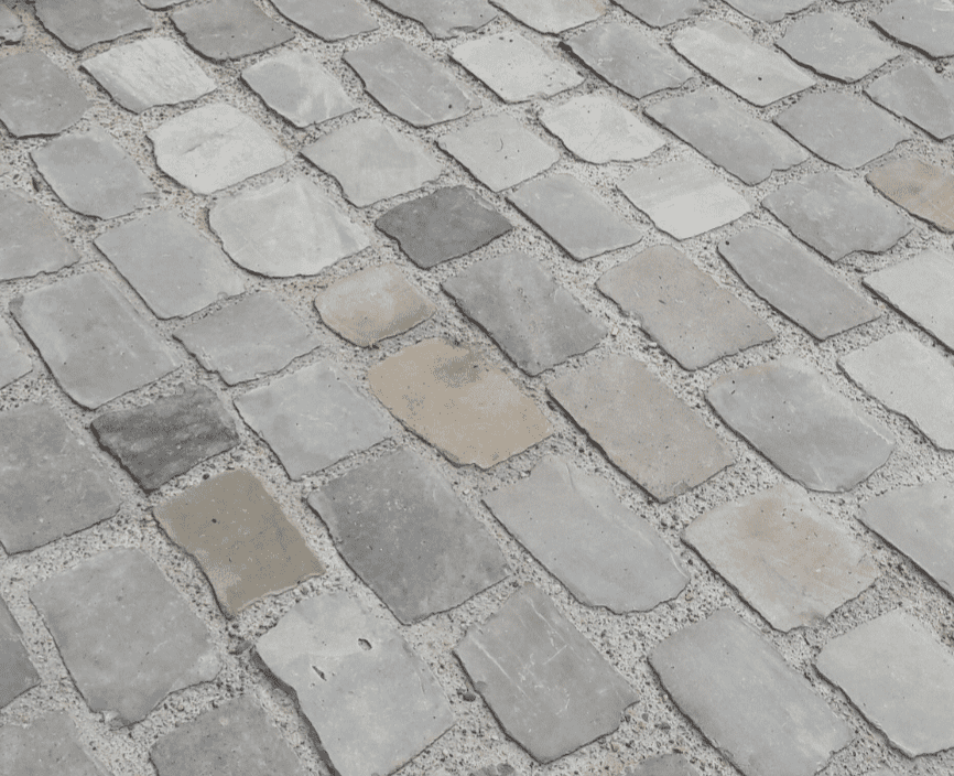 Pavés grès sciés de réemploi 14/20 cm ép. 6/8 cm - unité de vente 1m² (90 kg)