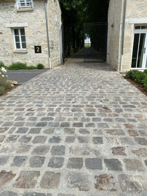 Pavés grès Fontainebleau de réemploi 20/20 20/30 platine ép. 10/15 cm - unité de vente 1m² ( 240 kg)